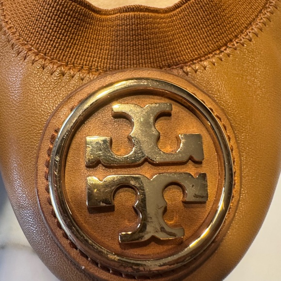 Tory Burch Chestnut Leather Ballet Flats with Gold Logo - Picture 3 of 6